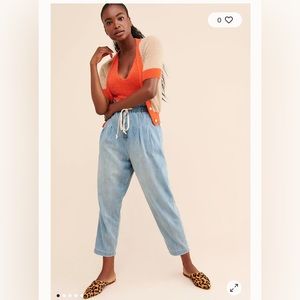 Free People Margaret denim pleated trousers size medium worn 1 X like new